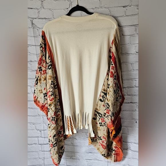 UPCYCLED Kantha Poncho TOP OS NWOT - Picture 3 of 3